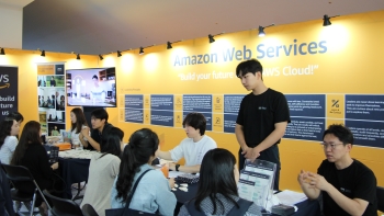 Forty different global IT companies took part in the Global Campus Job Festa at Lee Sam Bong Hall.  Photo by Ko Yu-seon
