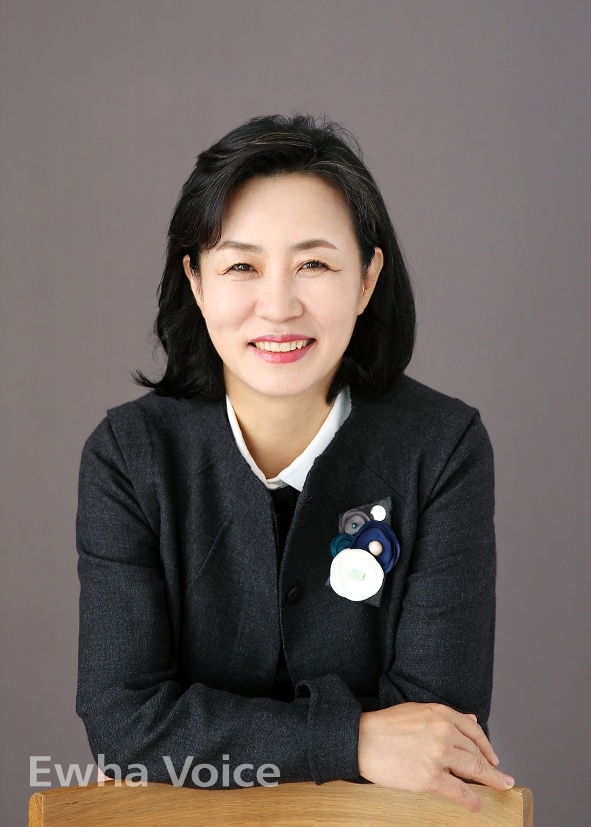Hwang You-jung shares her experiences after becoming Seoul MetropolitanCouncilor. Photo provided by Hwang You-jung