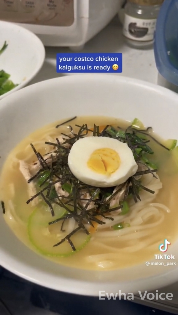 Videos of traditional Korean foodstrending on TikTok. Photo provided byEllen Park (@melon_park on TikTok)