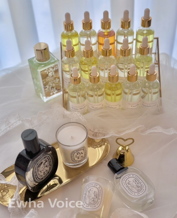 Different kinds of fragrances are blended to make unique perfumes.Photo provided by A. Jasmine scent studio