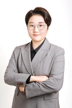 Lee Ji-won the co-chair, and the twenties representative of South Korea’s first feminist party, the Women’s Party.  Photo provided by Lee Ji-won