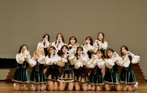PYRUS, the cheerleading team of Ewha, performs in person in two years. Photo by Im Jung-hyun
